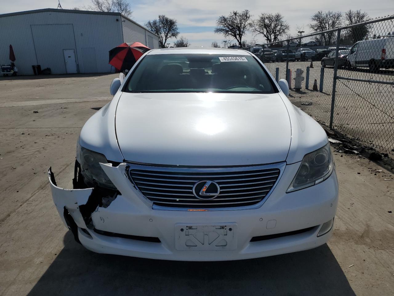 2007 Lexus LS - Image 5