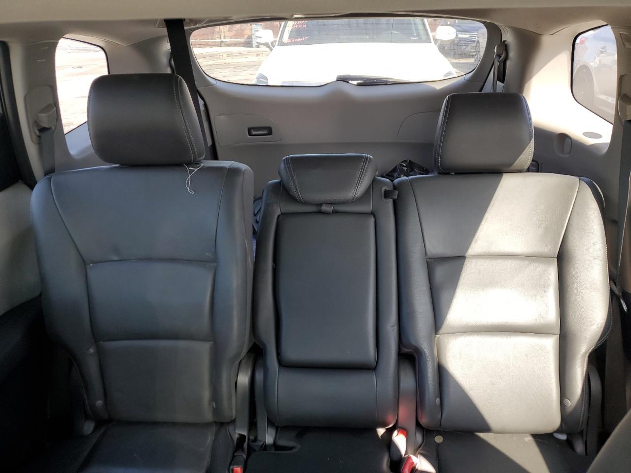 2012 Subaru Tribeca - Image 10