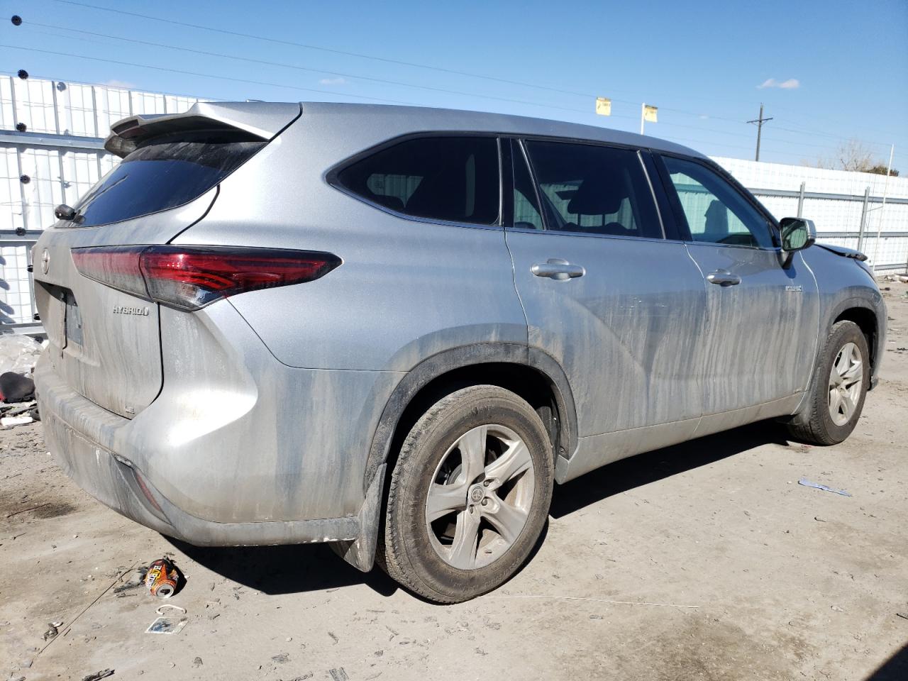 2021 Toyota Highlander - Image 3