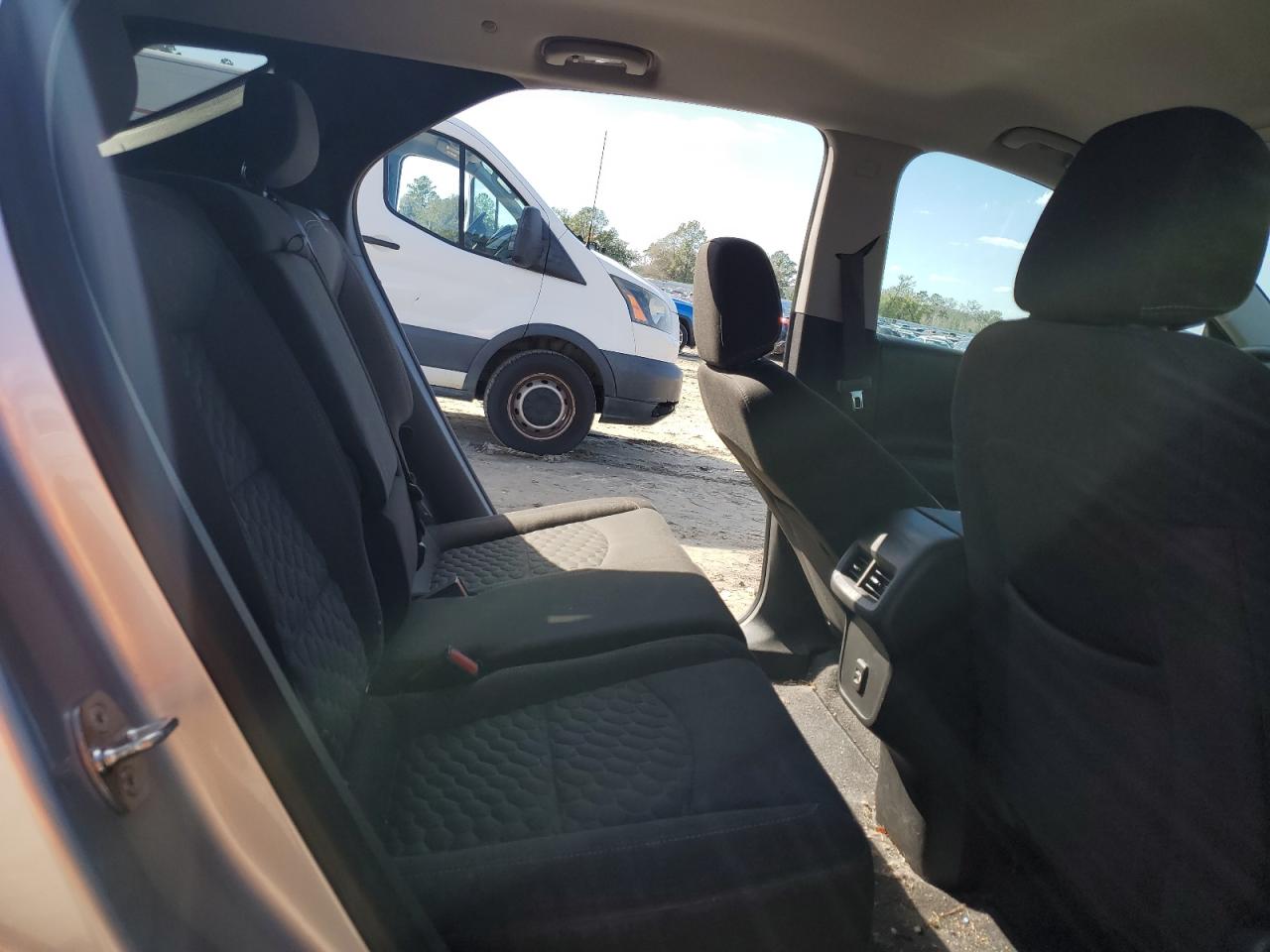 2020 Chevrolet Equinox - Image 11