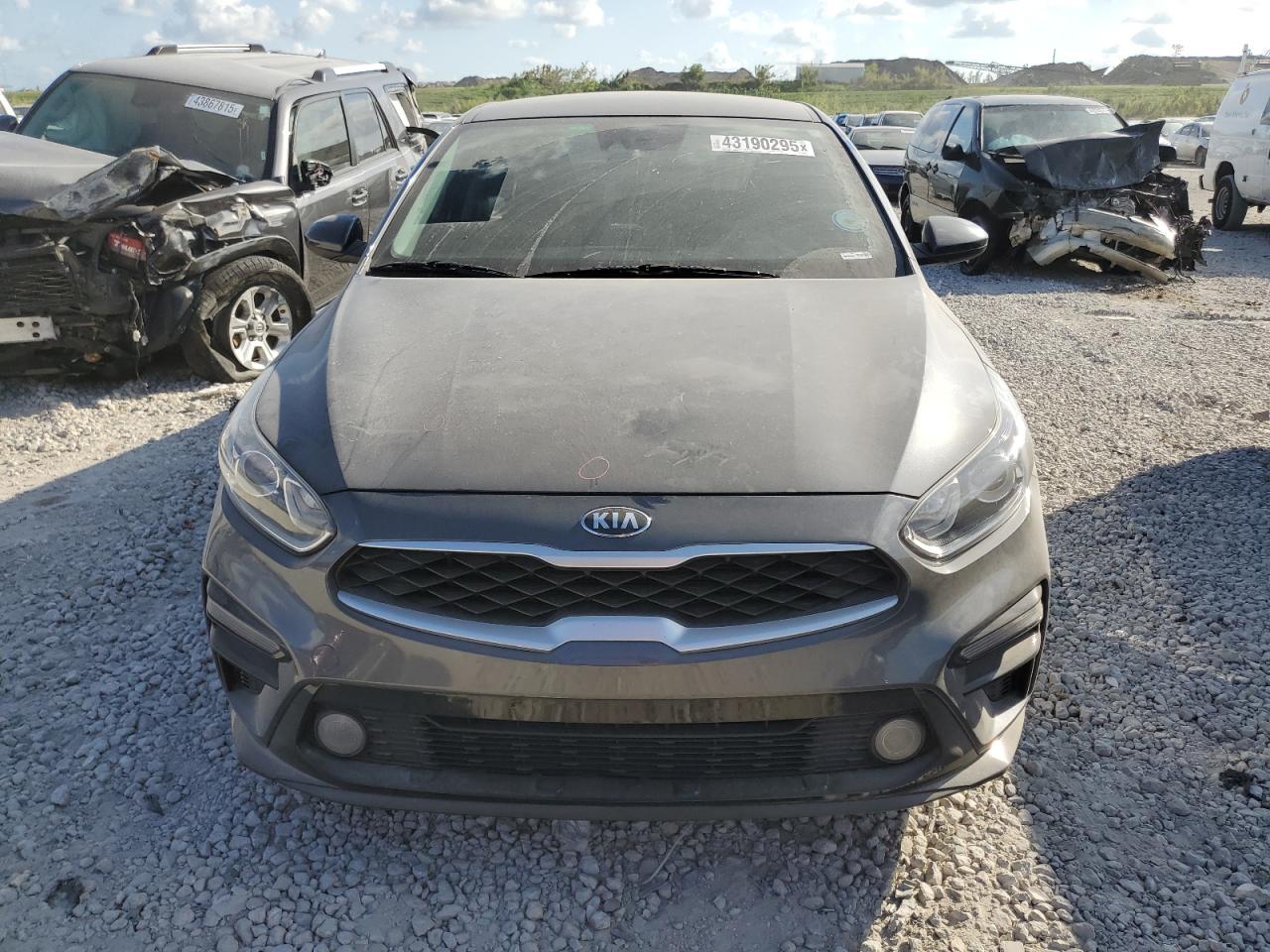 2019 Kia Forte - Image 5