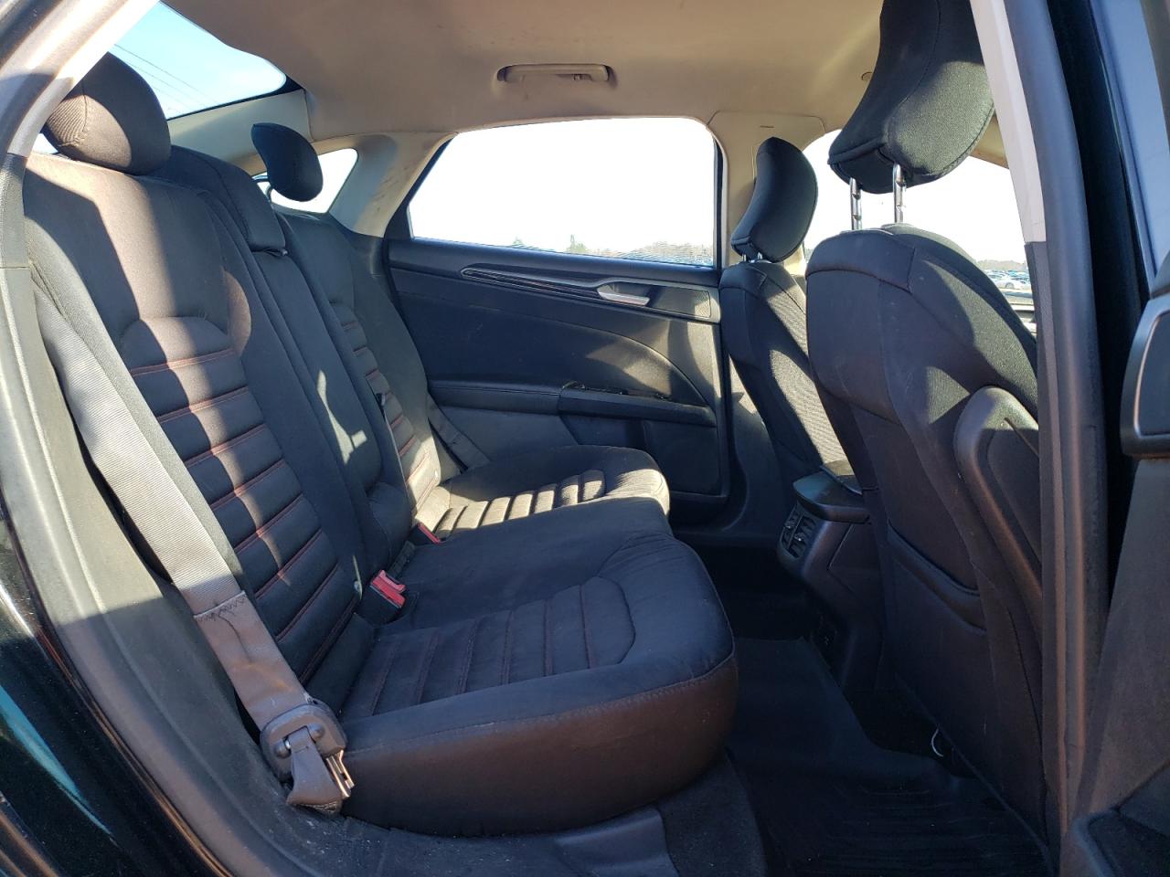 2016 Ford Fusion - Image 10