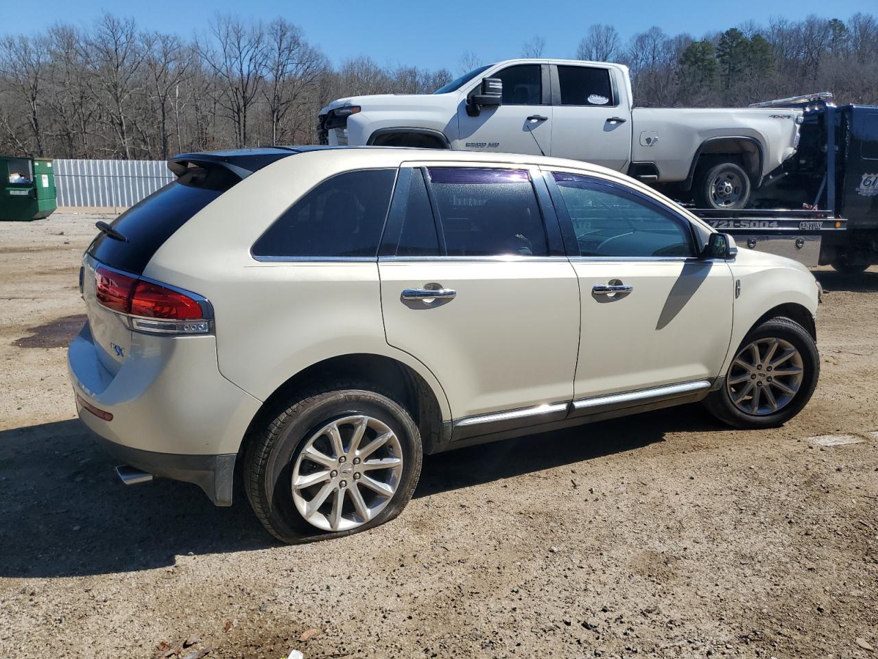 2015 Lincoln MKX - Image 3