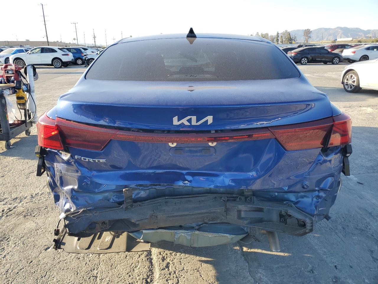 2023 Kia Forte - Image 6