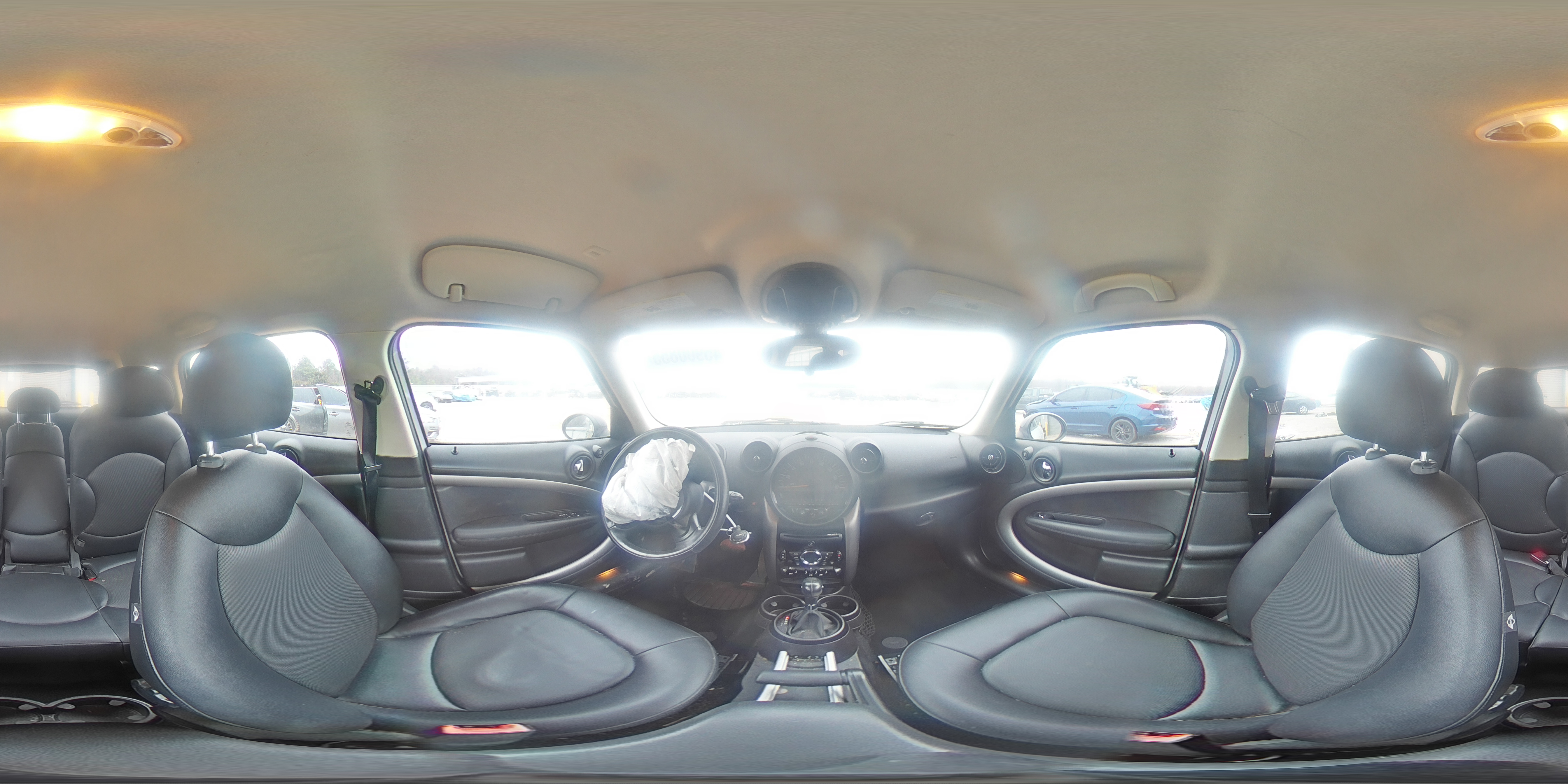 2015 MINI Cooper - Image 14