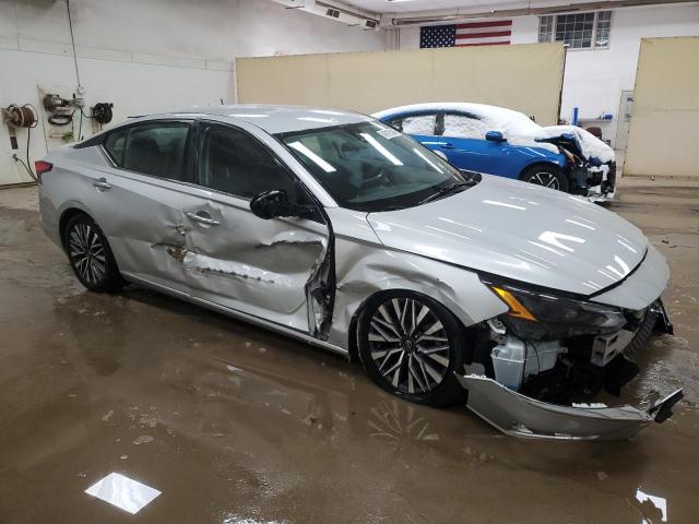  NISSAN ALTIMA 2023 Silver