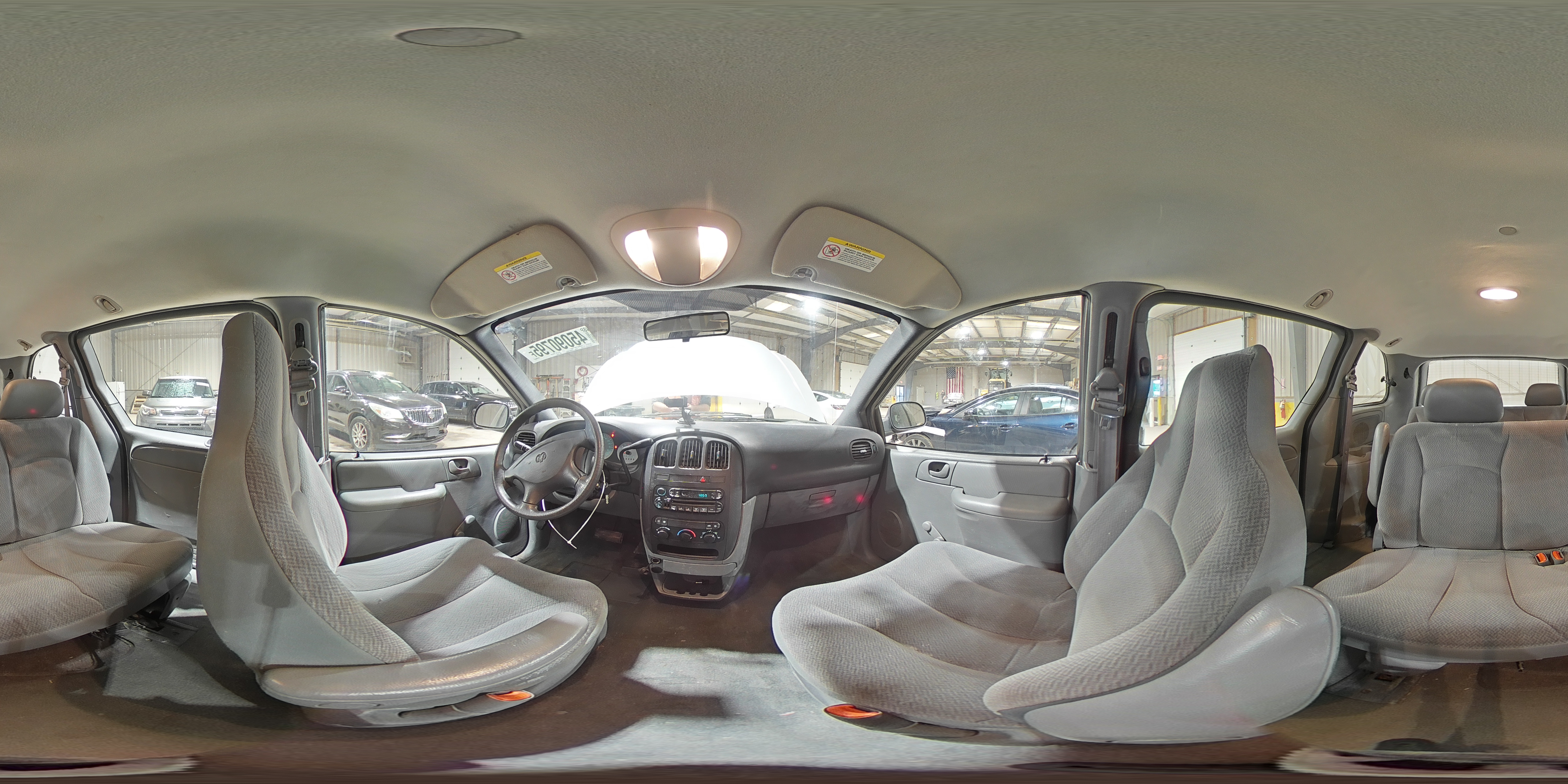 2004 Dodge Caravan - Image 14