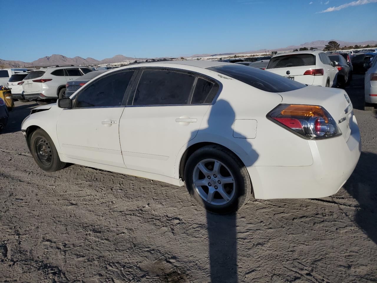 2009 Nissan Altima - Image 2