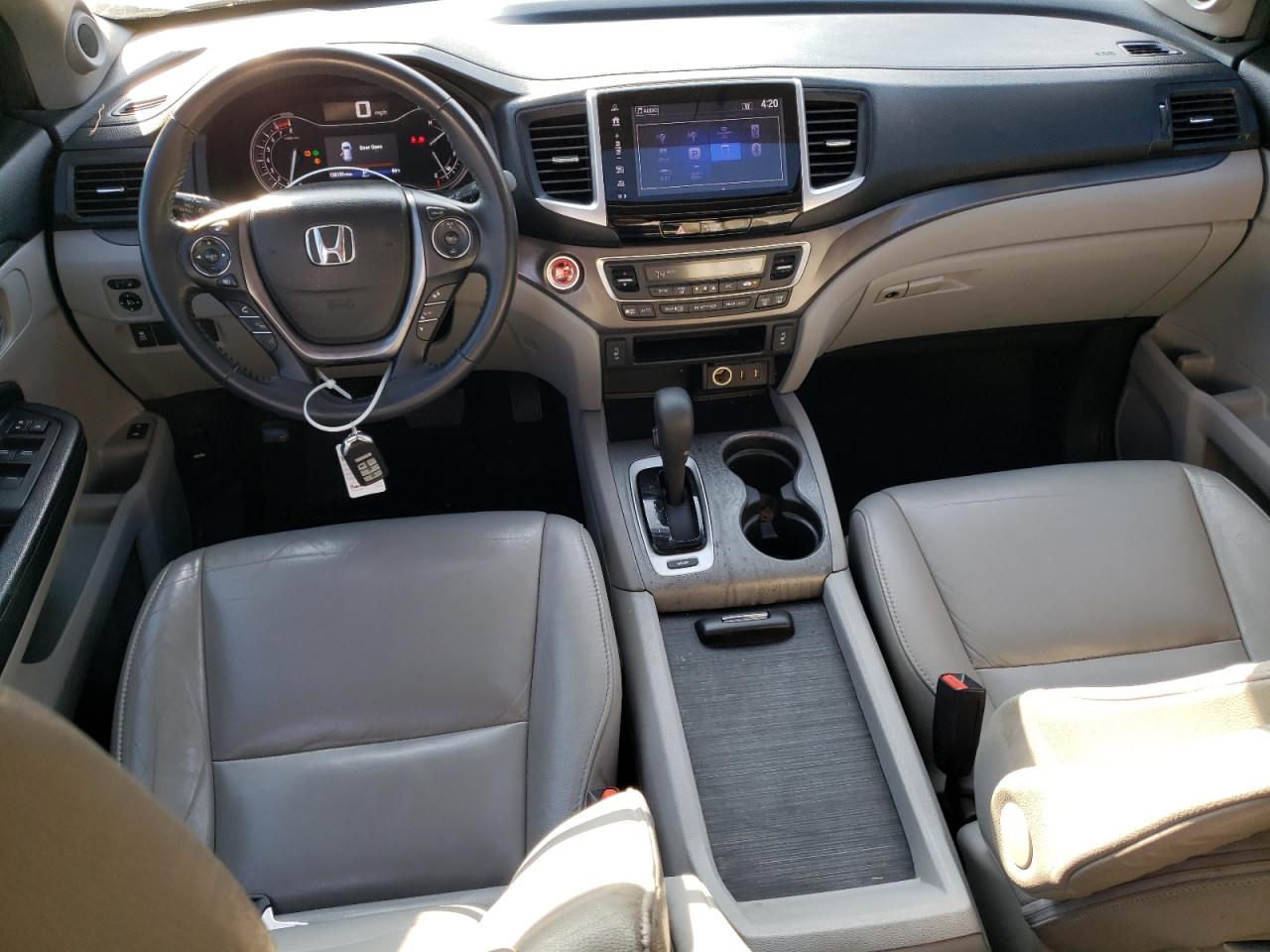 2017 Honda Pilot - Image 8