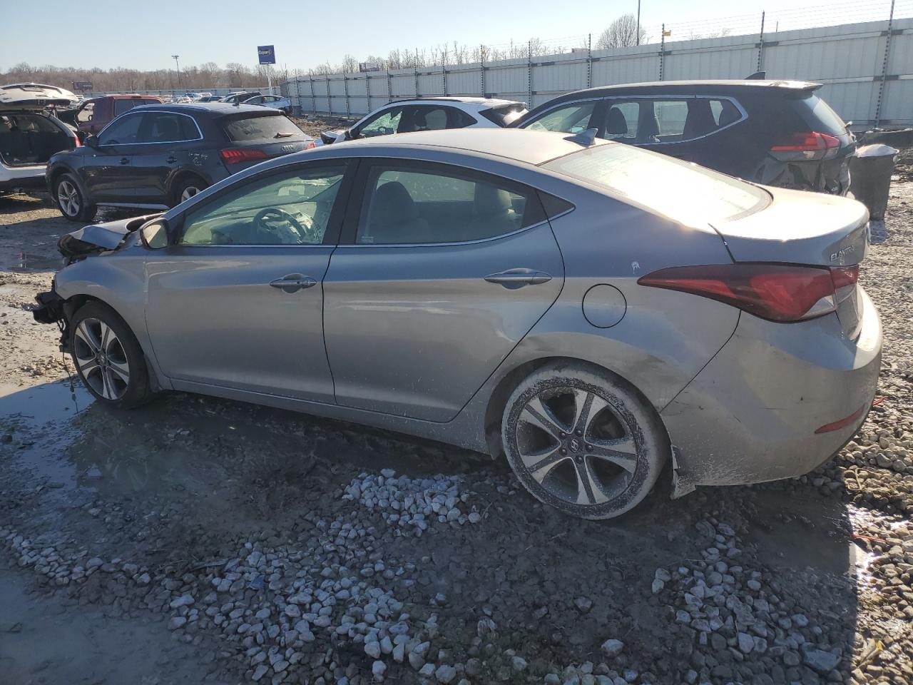 2015 Hyundai Elantra - Image 2