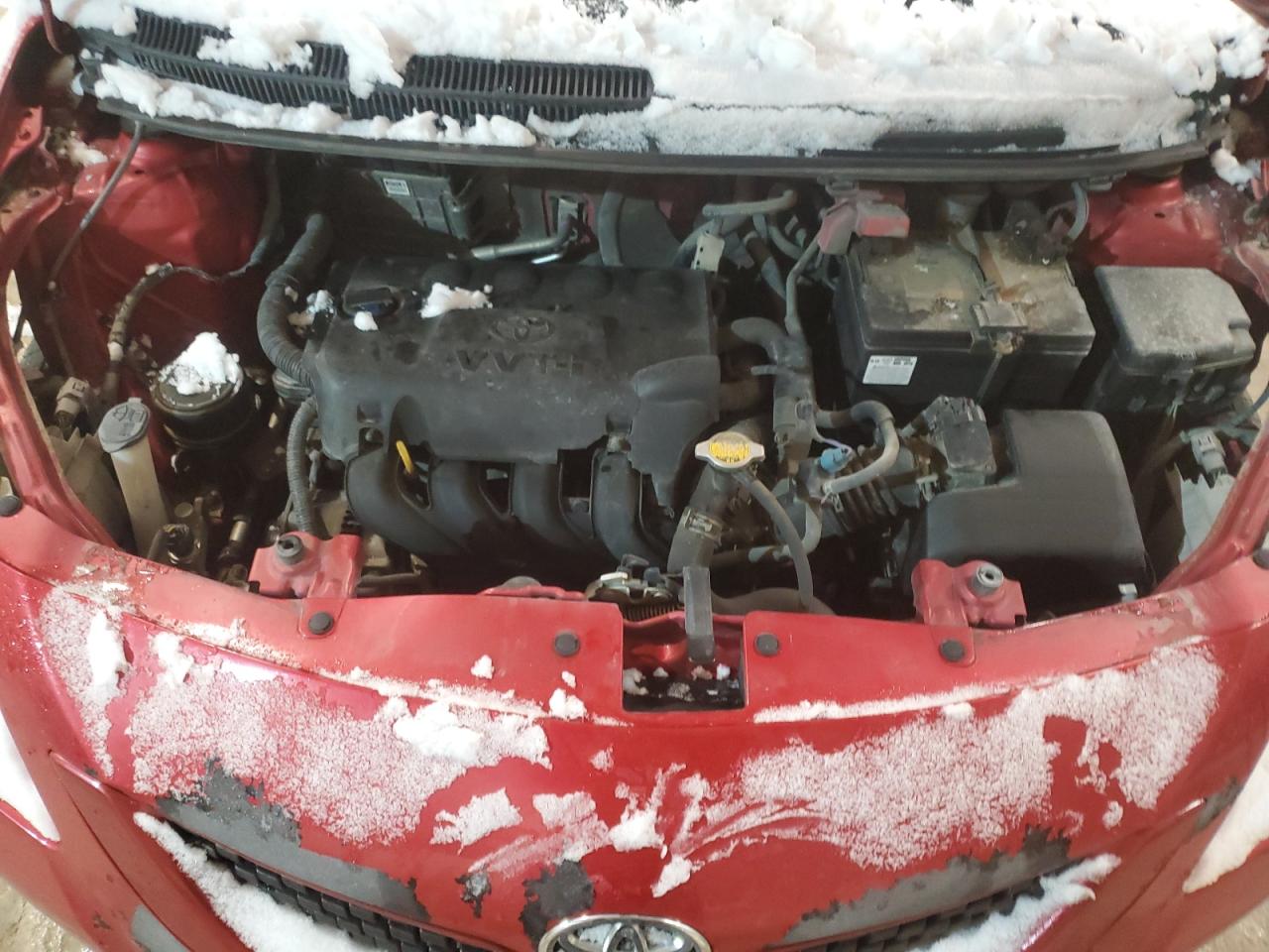 2012 Toyota Yaris - Image 11