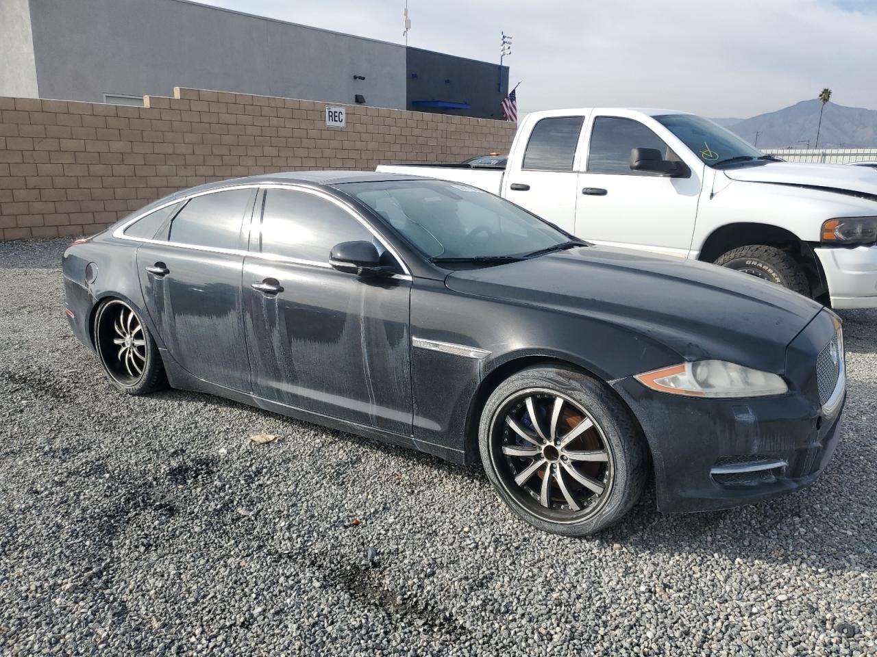 2012 Jaguar XJ - Image 4