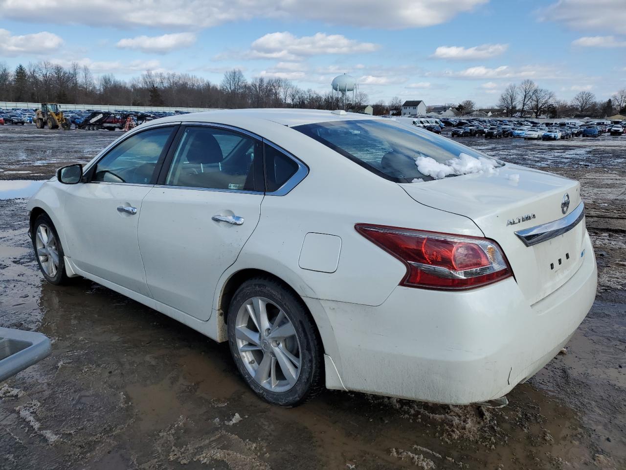 2014 Nissan Altima - Image 2