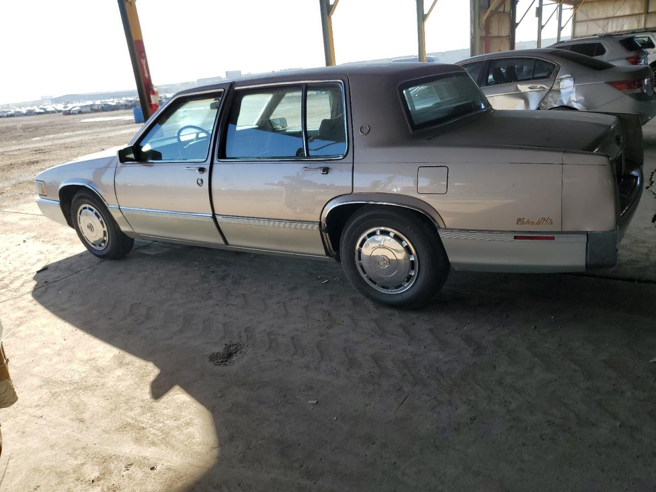 1990 Cadillac De Ville - Image 2
