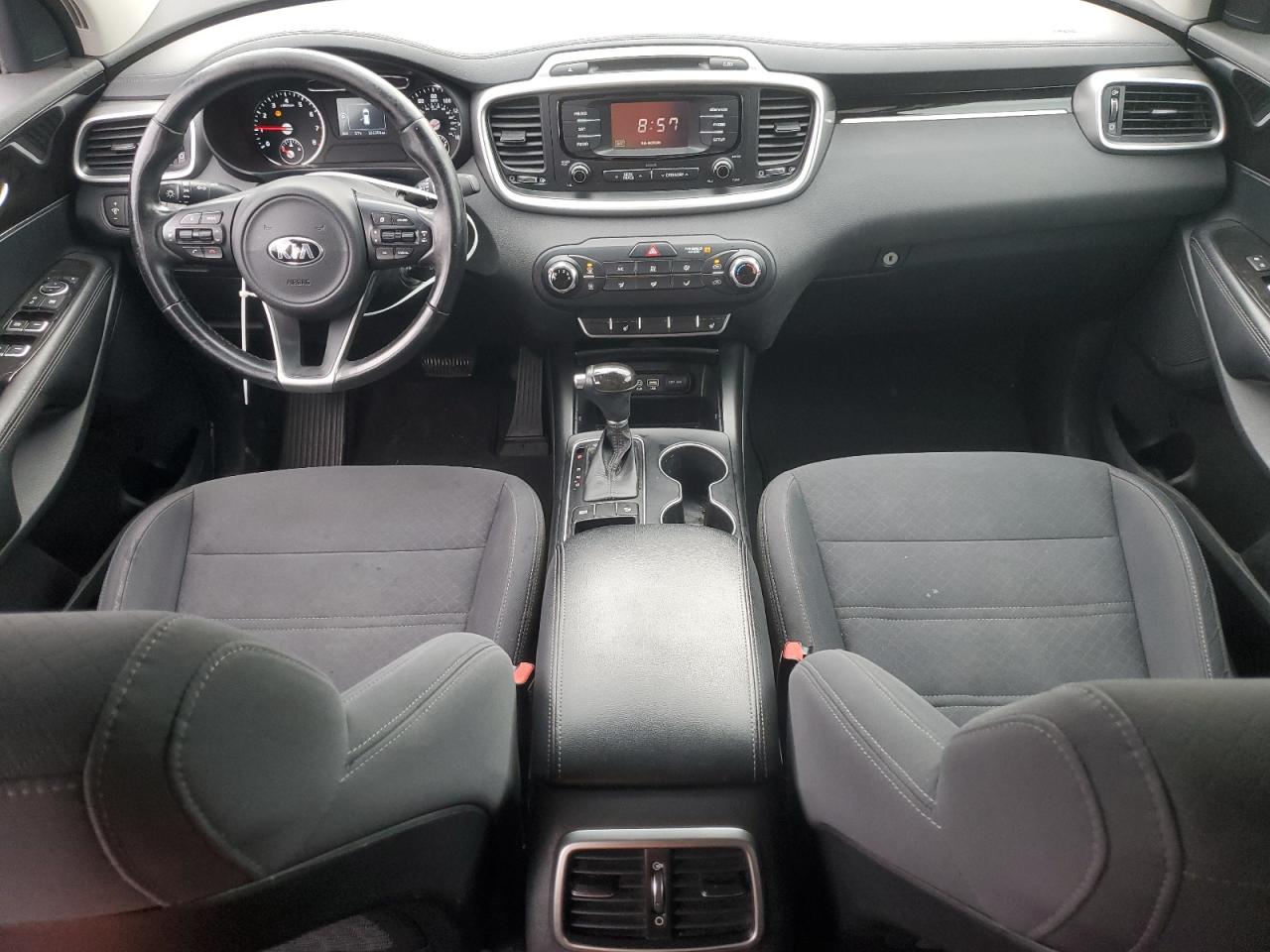2016 Kia Sorento - Image 8