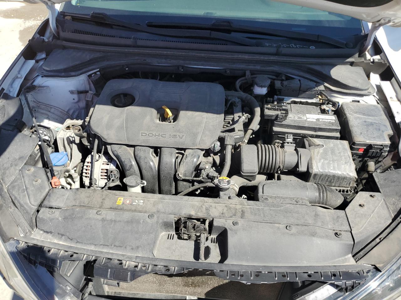 2020 Hyundai Elantra - Image 11