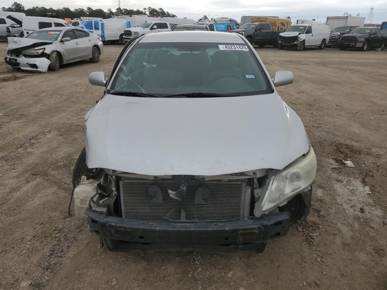 2010 Toyota Camry - Image 5
