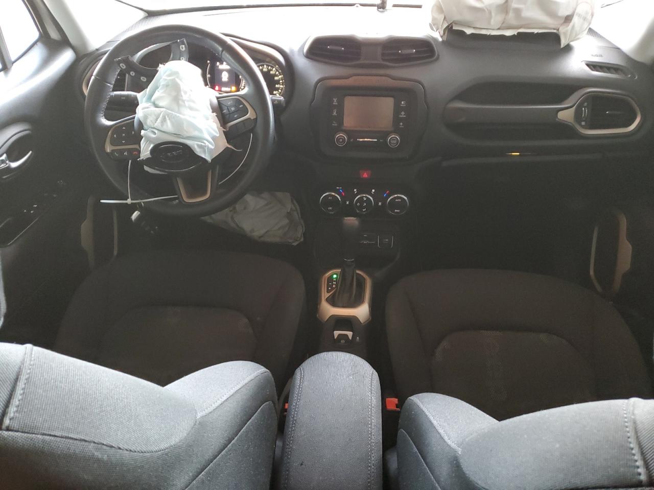 2016 Jeep Renegade - Image 8