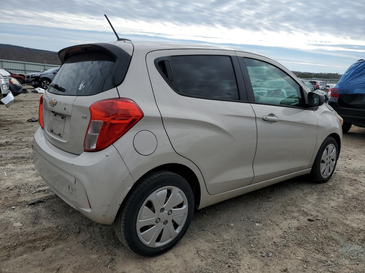 2016 Chevrolet Spark - Image 3