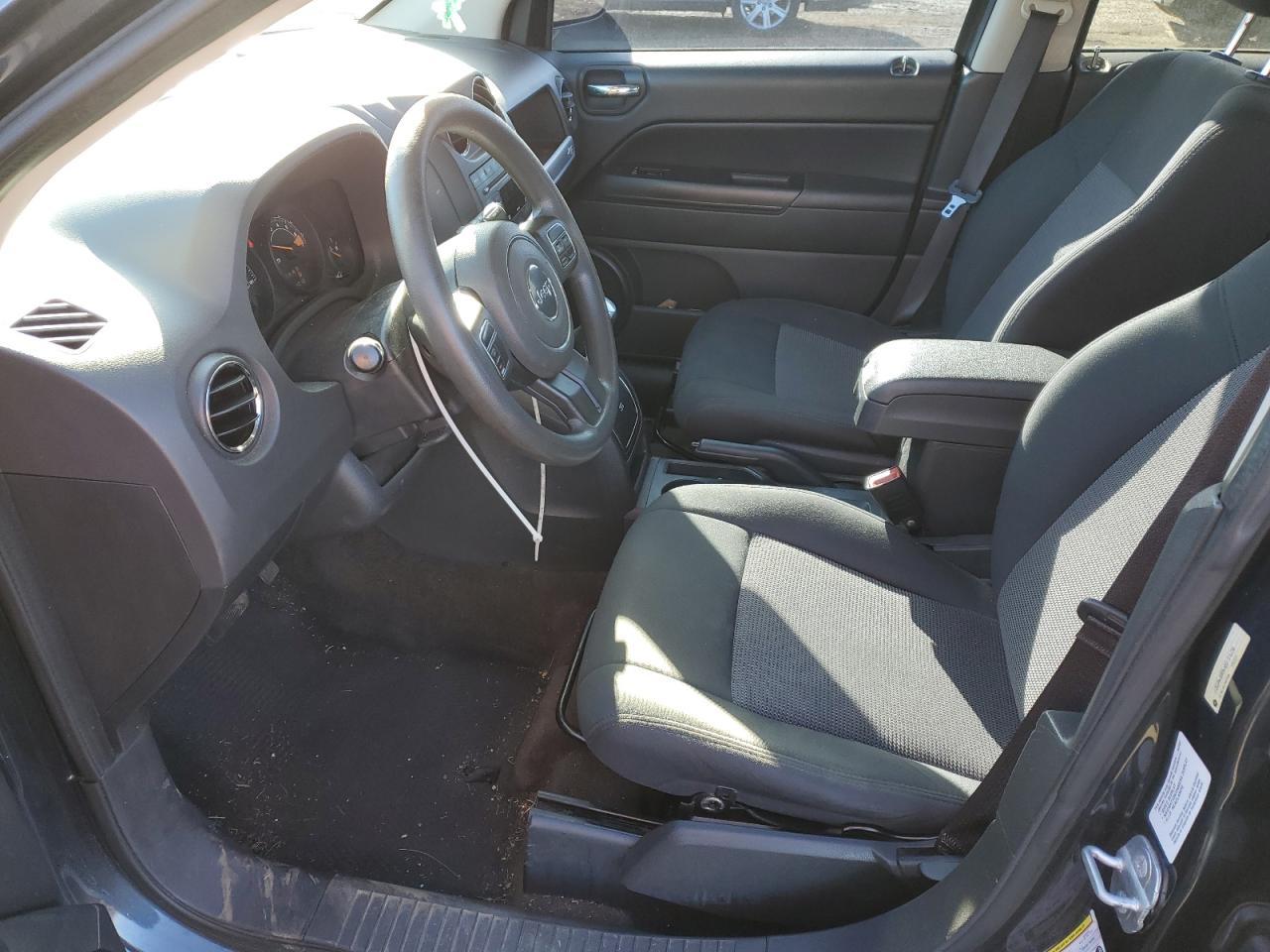 2014 Jeep Compass - Image 7