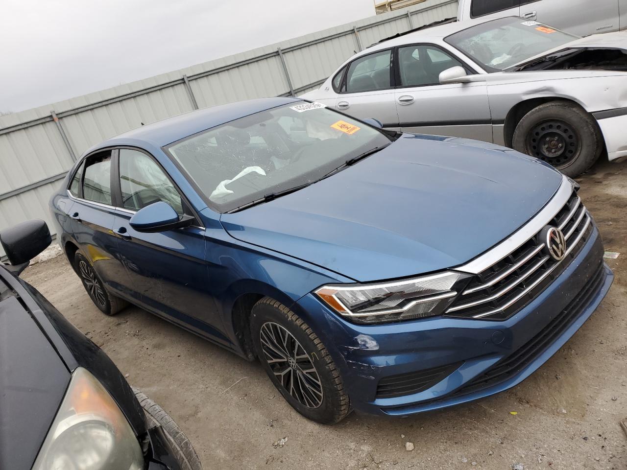 2021 Volkswagen Jetta - Image 4