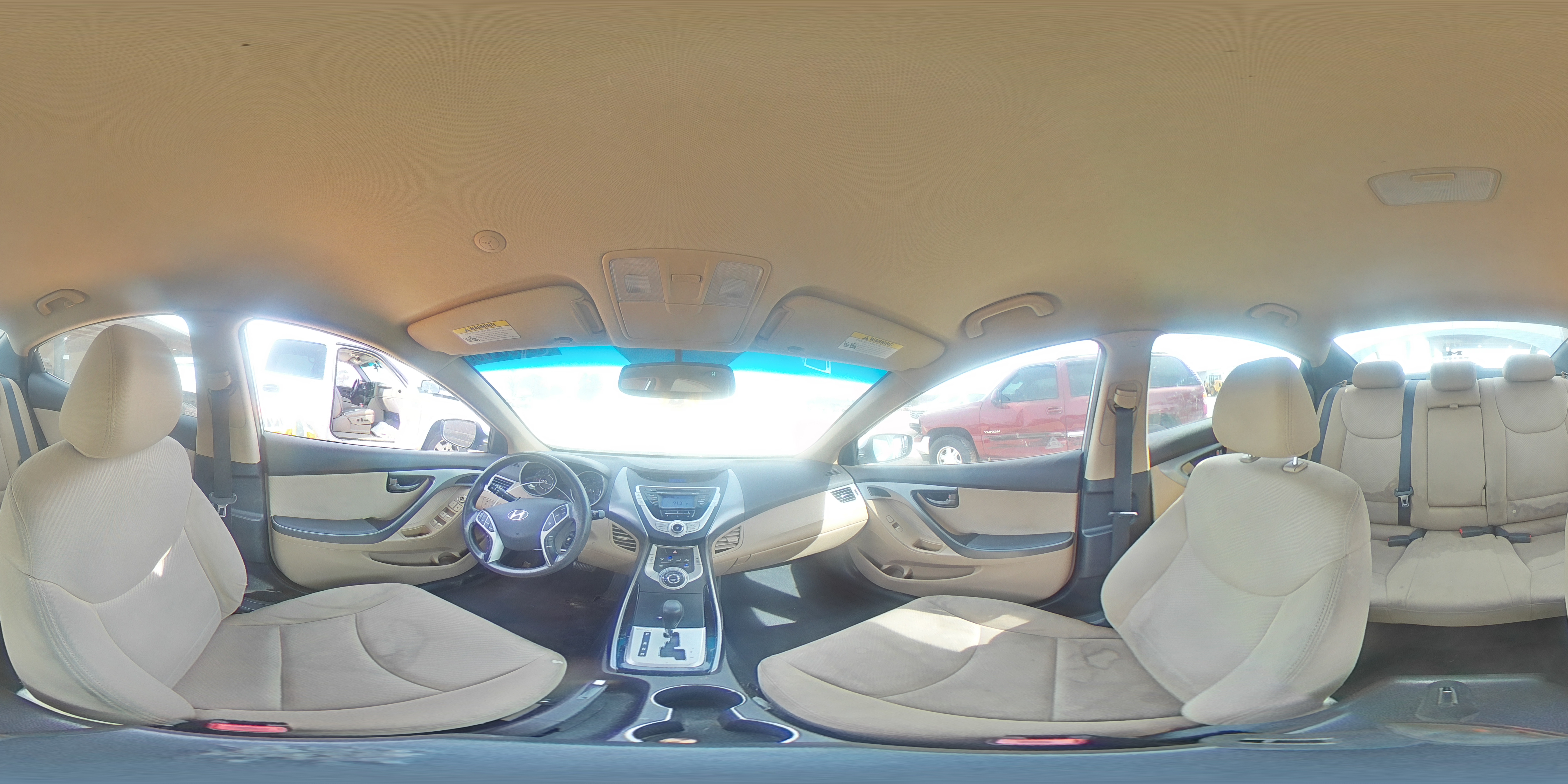 2012 Hyundai Elantra - Image 15