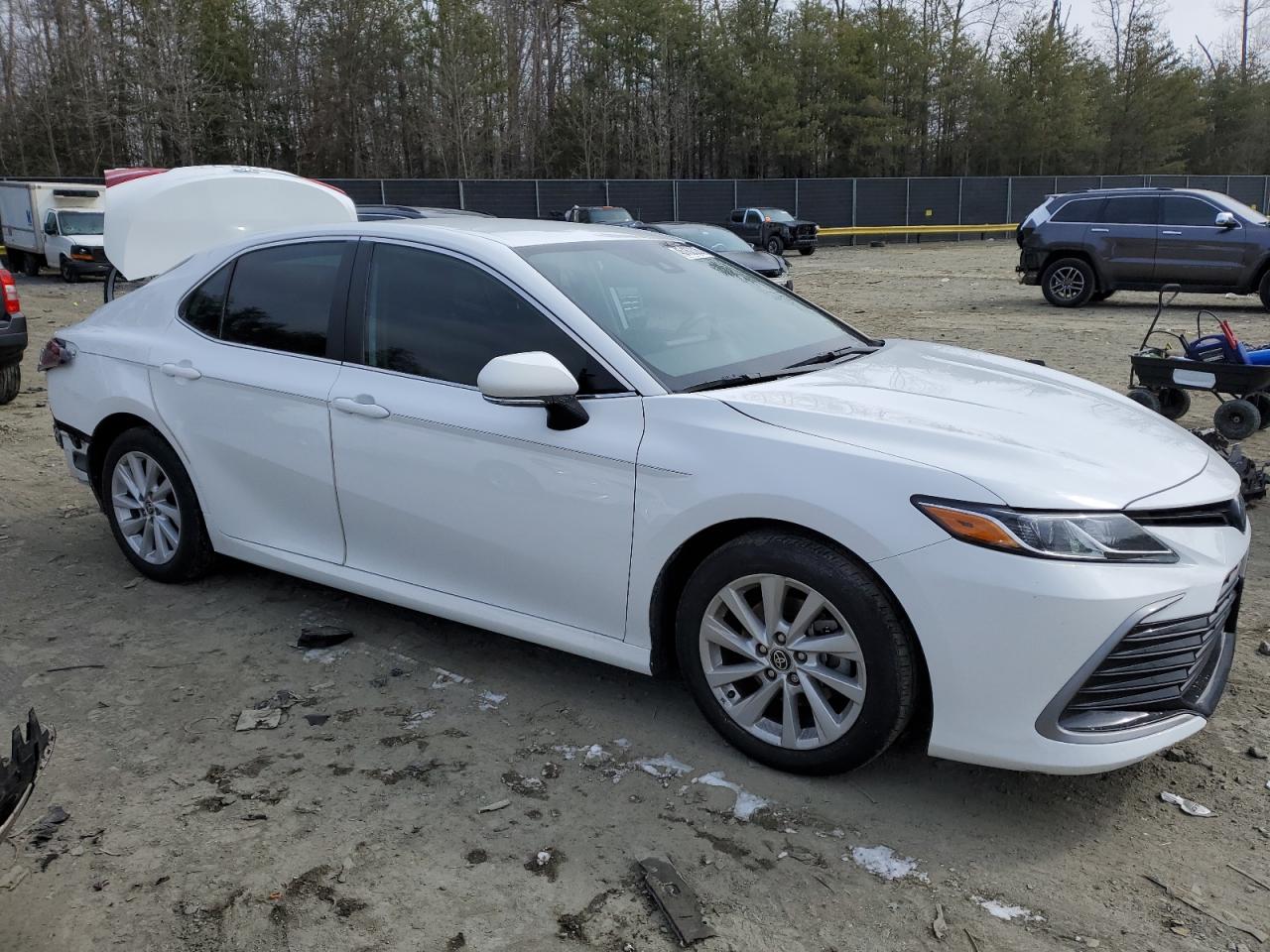 2023 Toyota Camry - Image 4