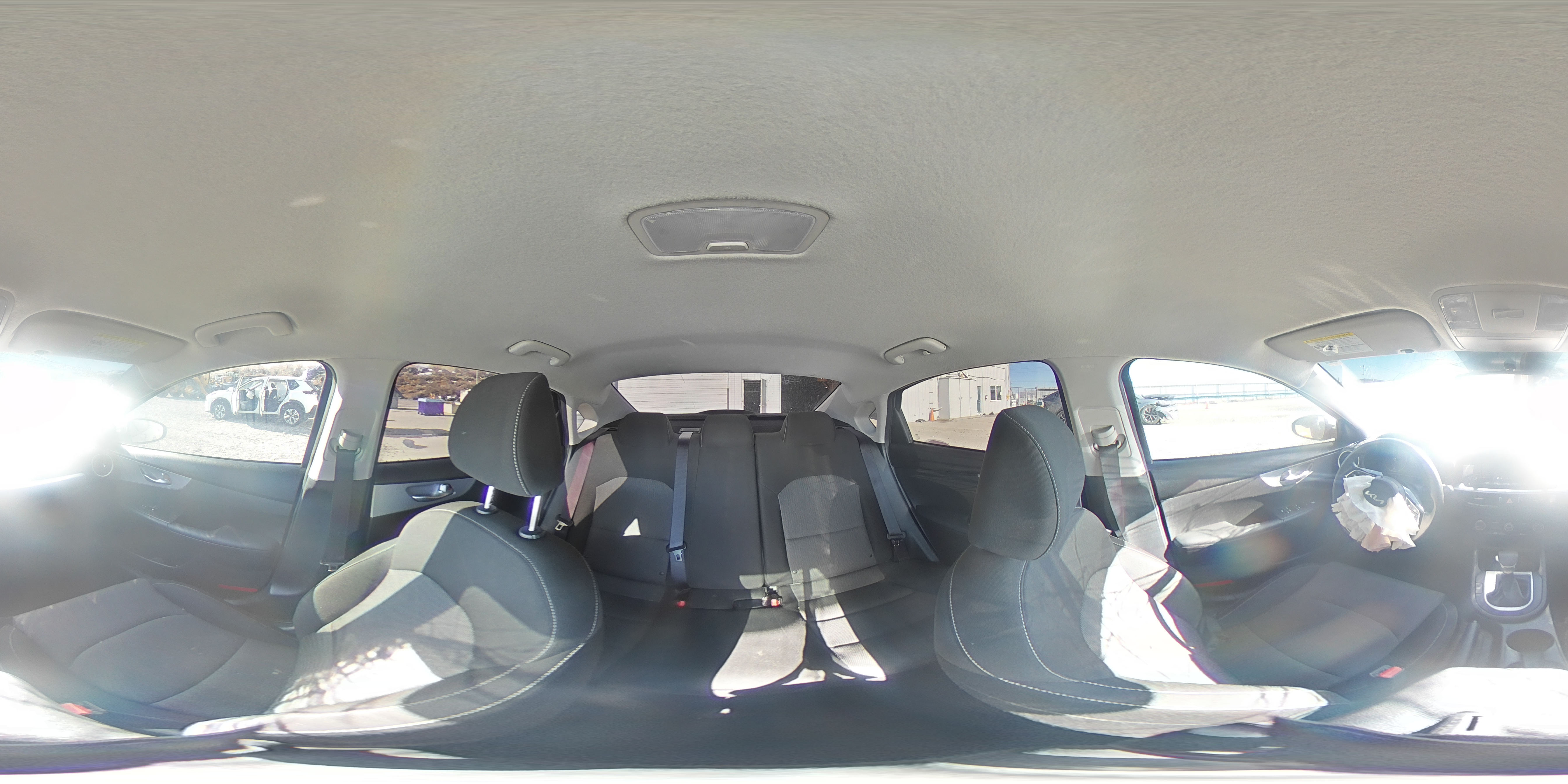 2024 Kia Forte - Image 13
