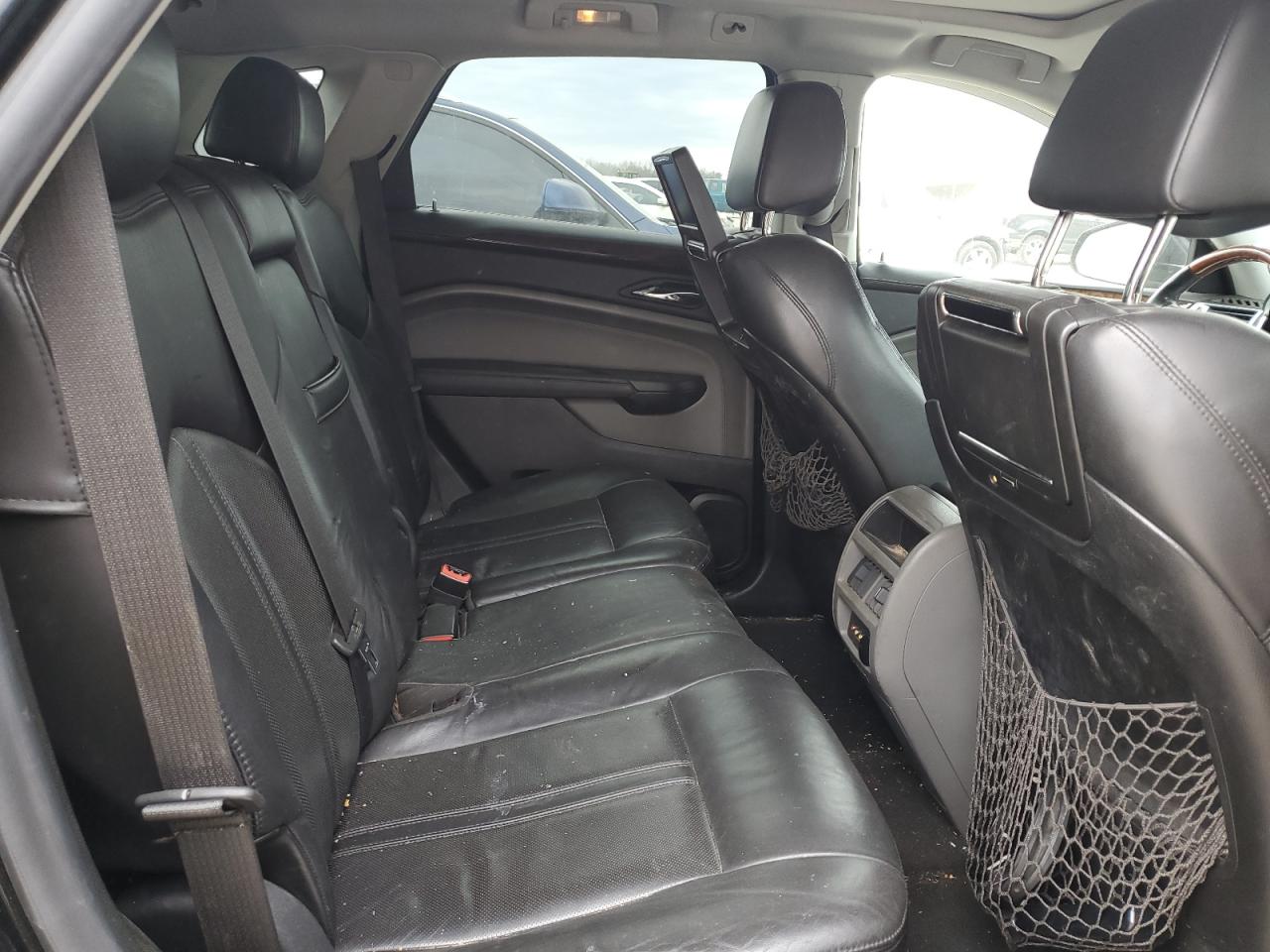 2010 Cadillac SRX - Image 11