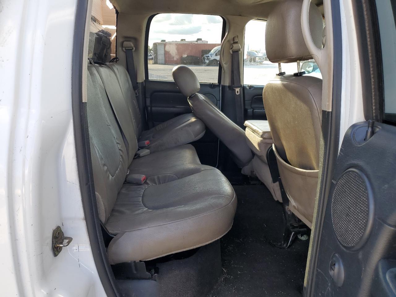 2004 Dodge RAM - Image 10