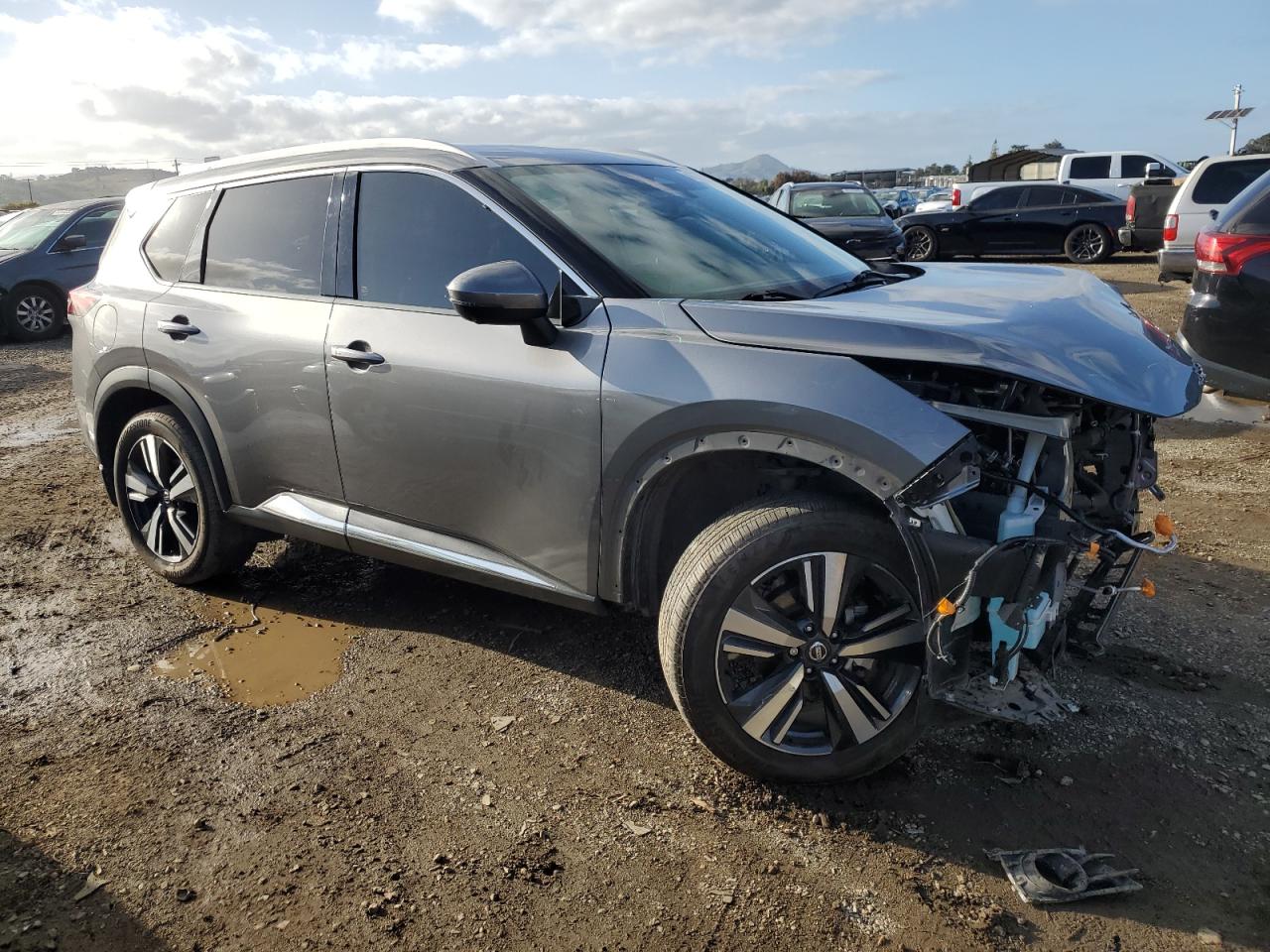 2021 Nissan Rogue - Image 4