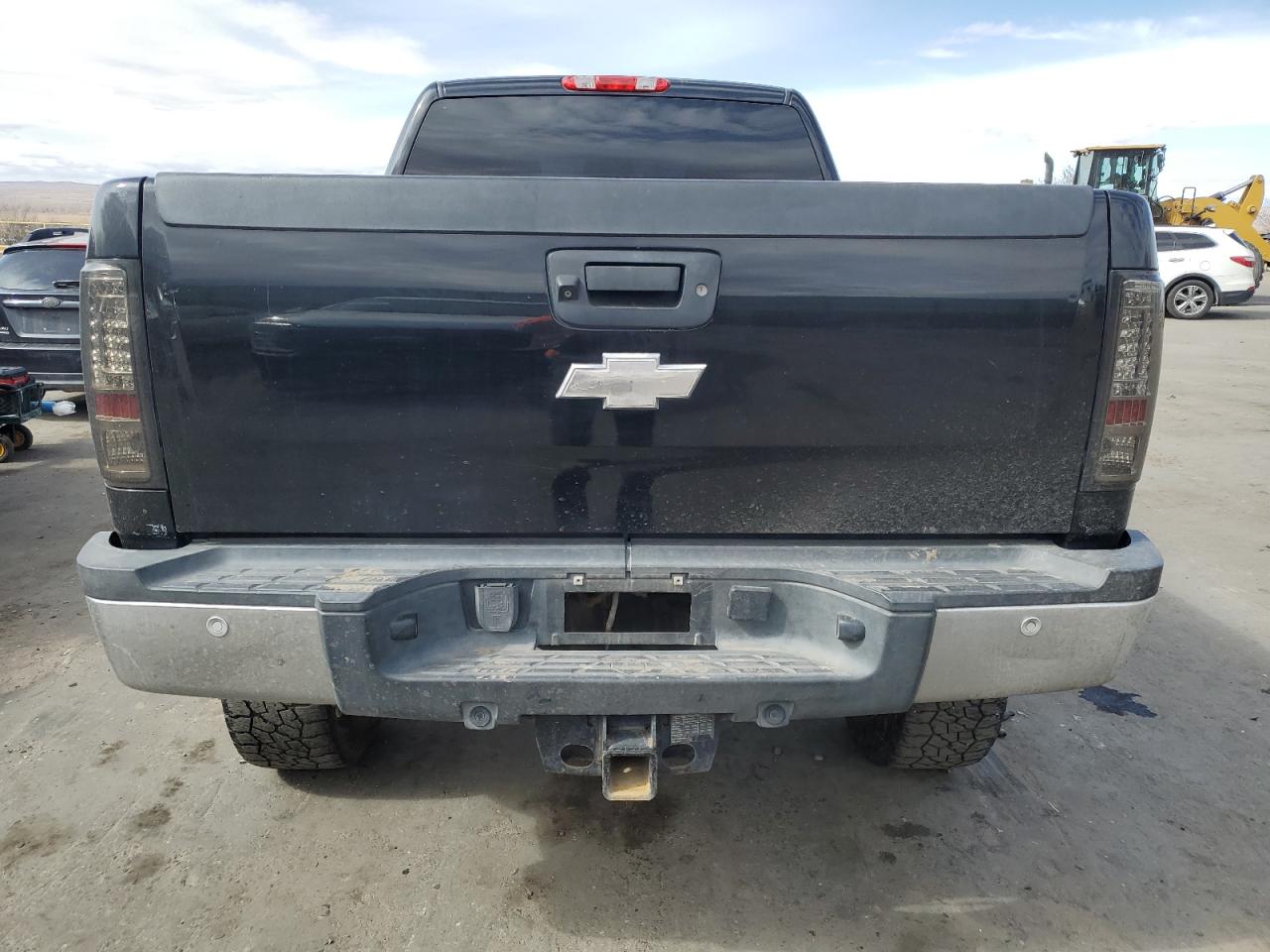 2011 Chevrolet Silverado - Image 6