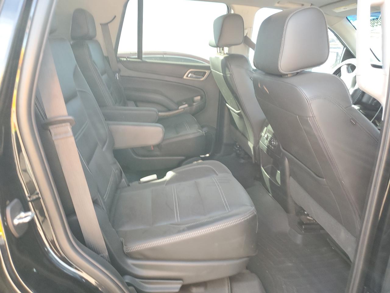 2019 GMC Yukon - Image 11