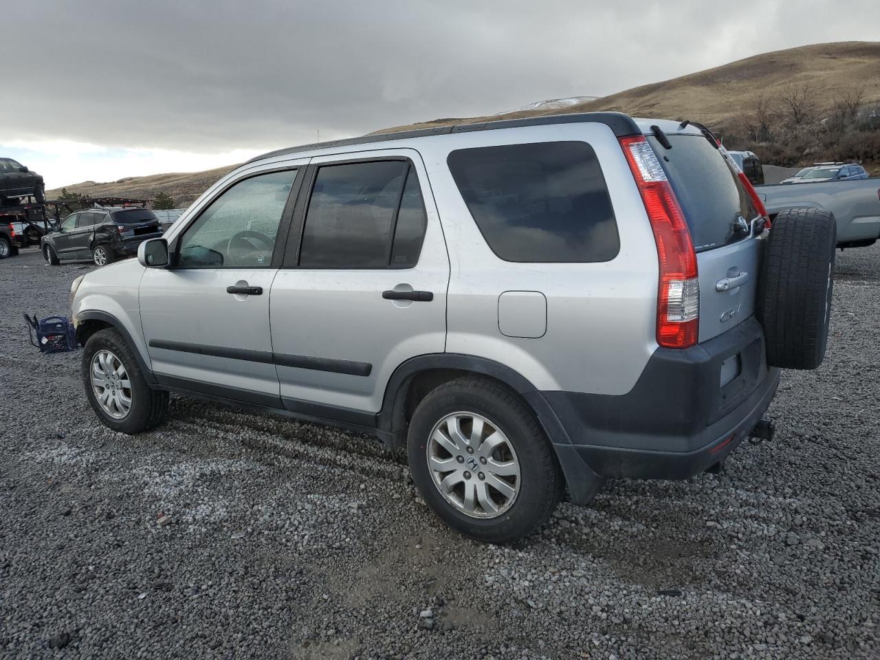 2006 Honda CR-V - Image 2