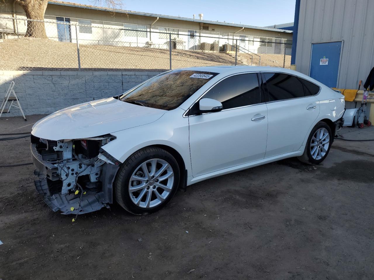 2014 Toyota Avalon - Image 1