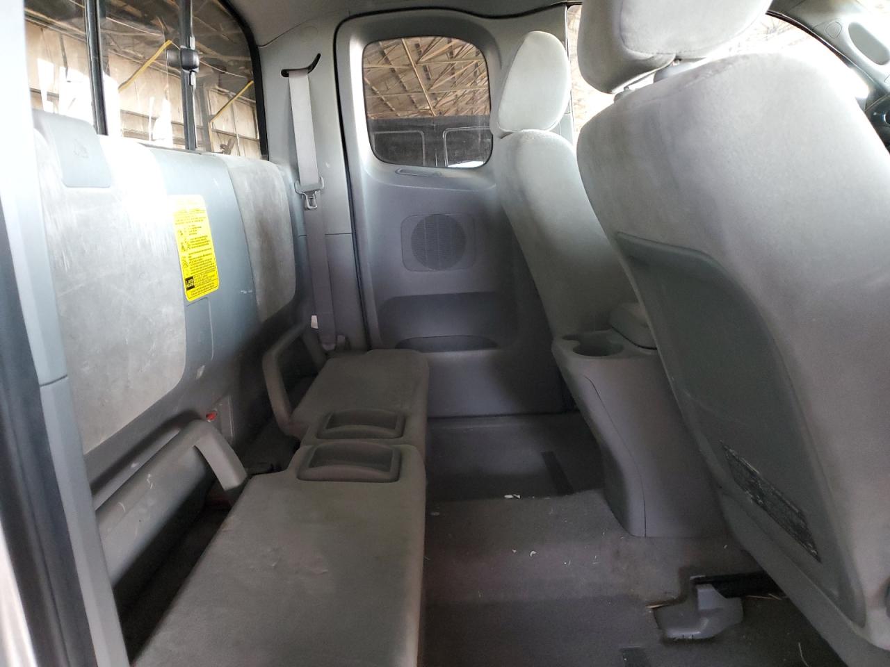 2006 Toyota Tacoma - Image 10