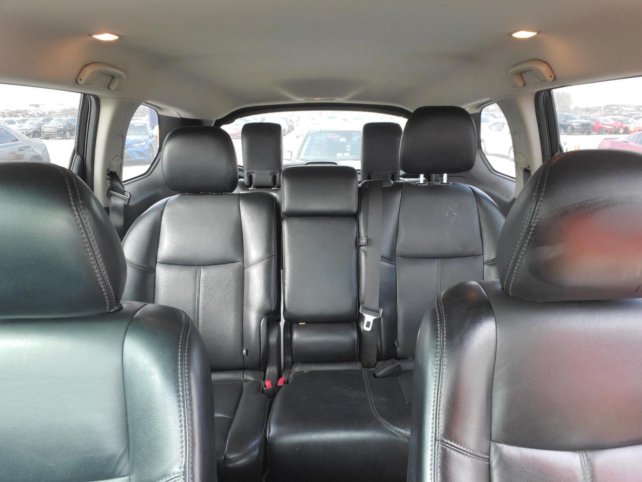 2014 Nissan Pathfinder - Image 10