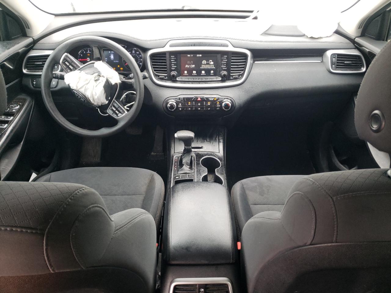 2019 Kia Sorento - Image 8