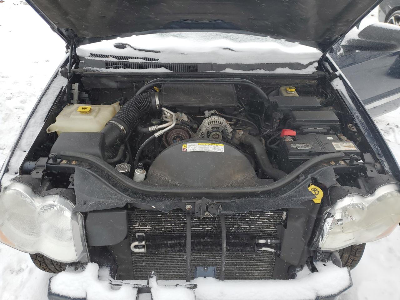 2010 Jeep Grand Cherokee - Image 11