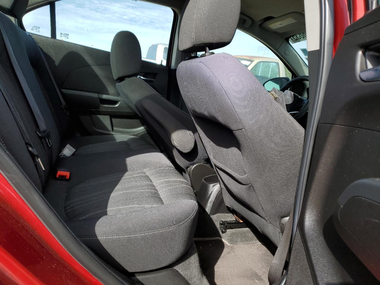 2015 Chevrolet Sonic - Image 10