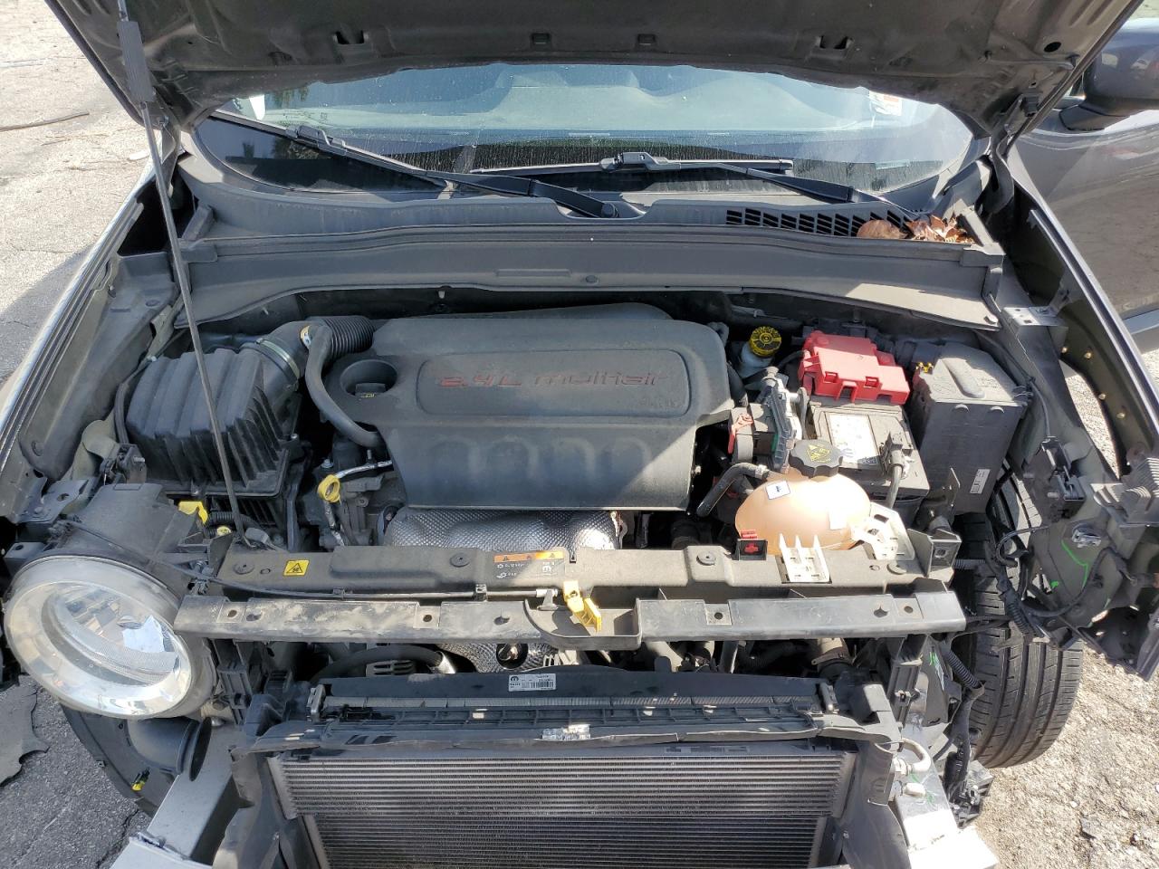 2018 Jeep Renegade - Image 12