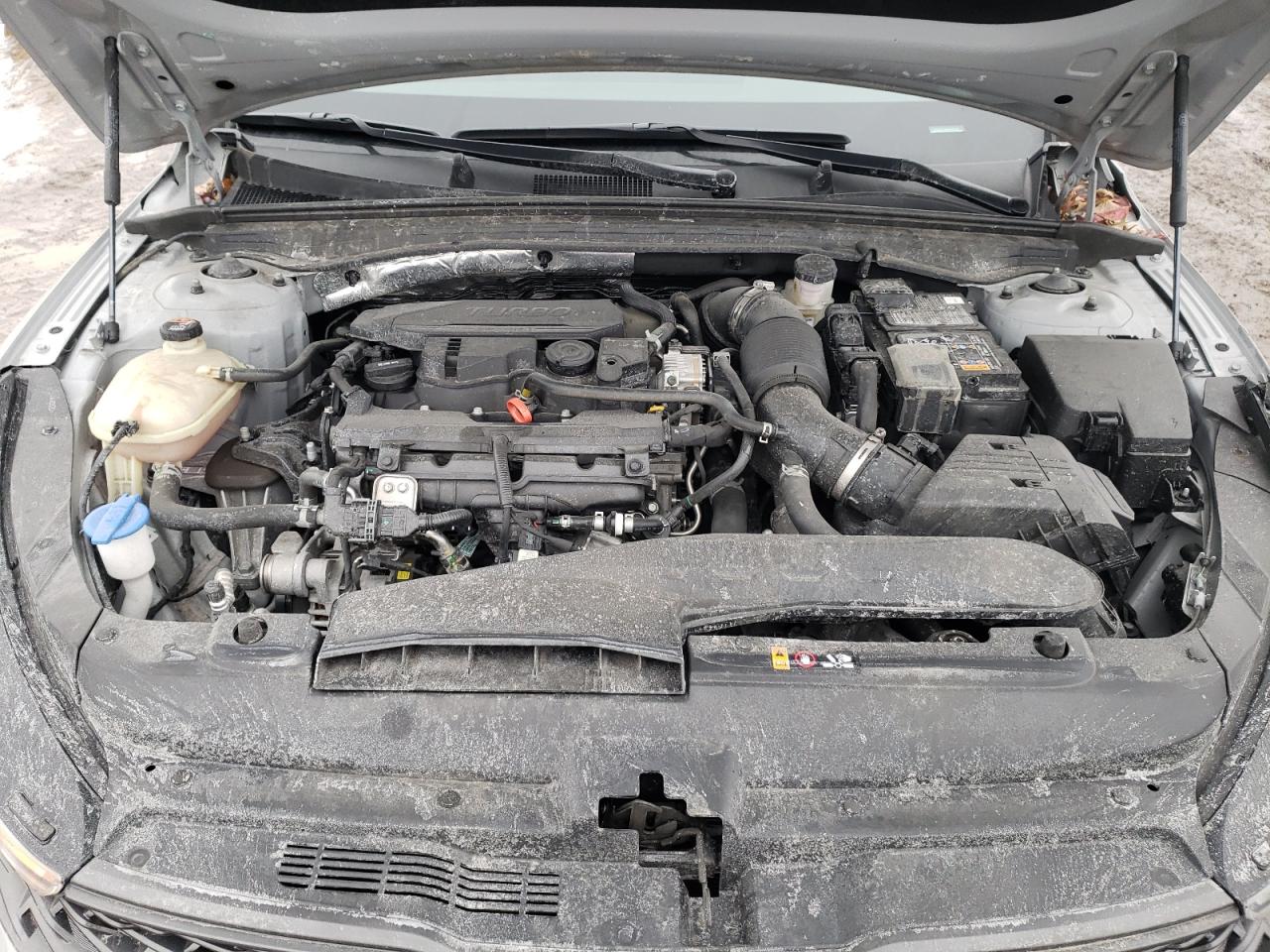 2024 Kia K5 - Image 13