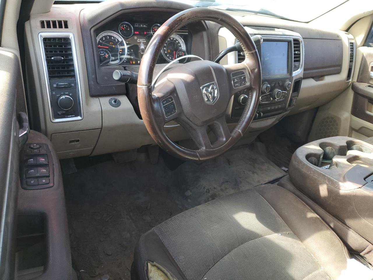 2015 RAM 2500 - Image 8