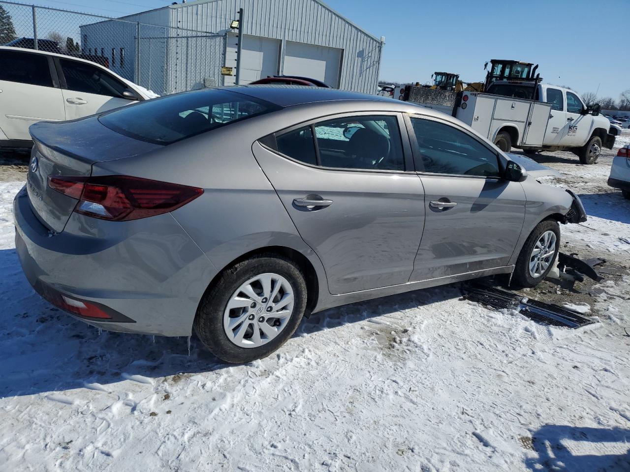 2020 Hyundai Elantra - Image 3