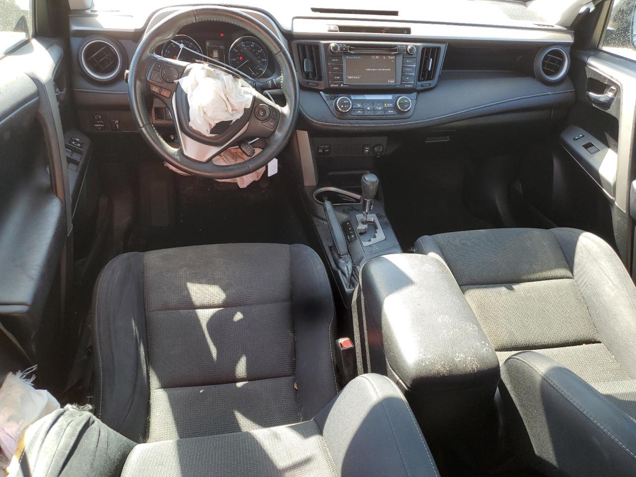 2016 Toyota RAV 4 - Image 8