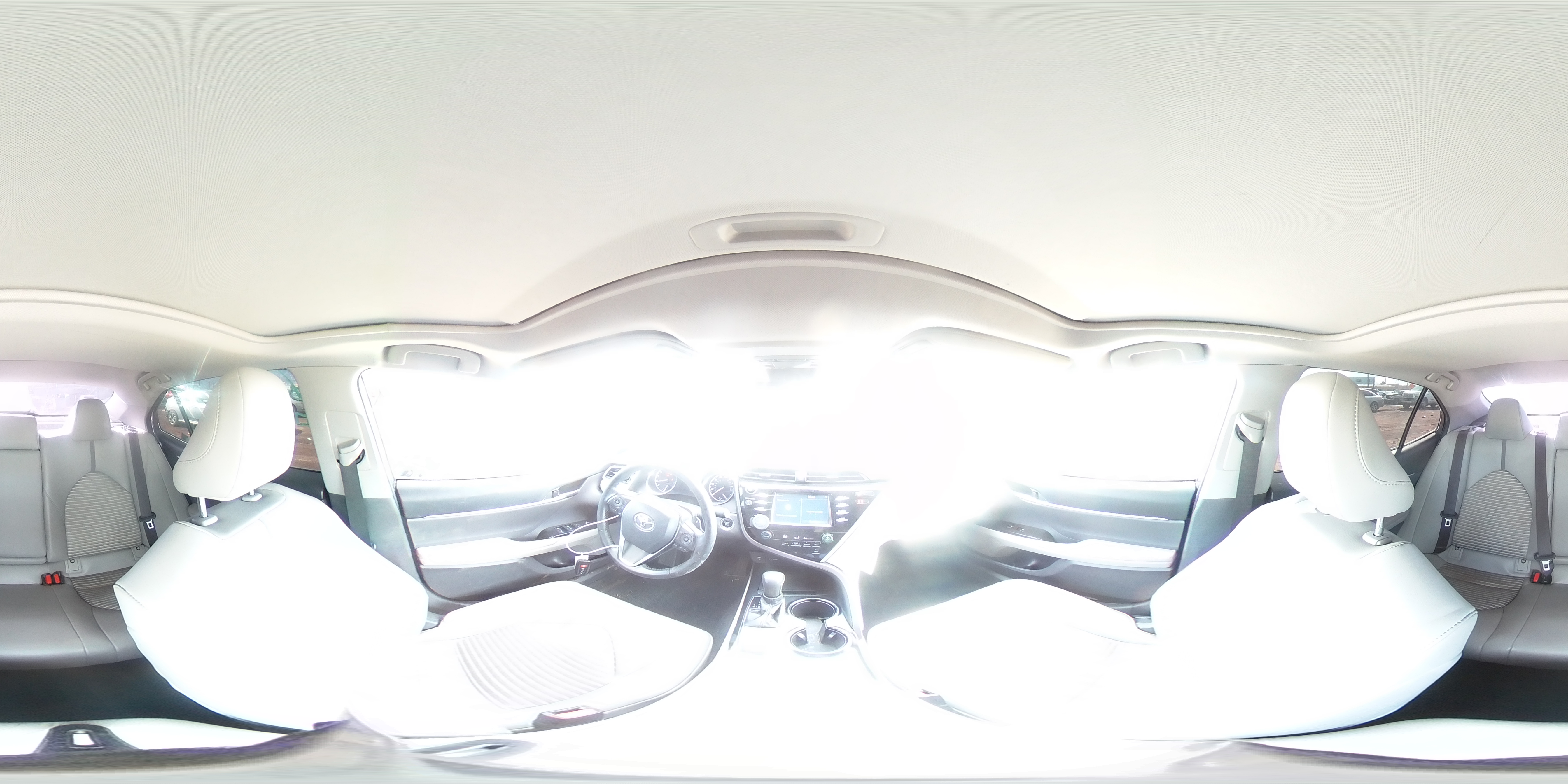 2018 Toyota Camry - Image 13
