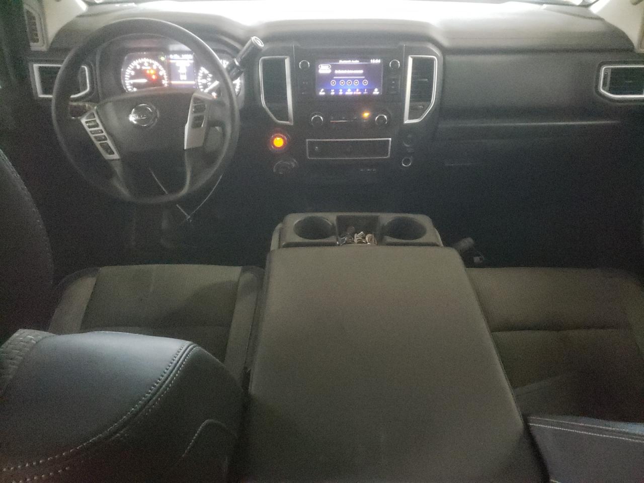 2019 Nissan Titan - Image 8
