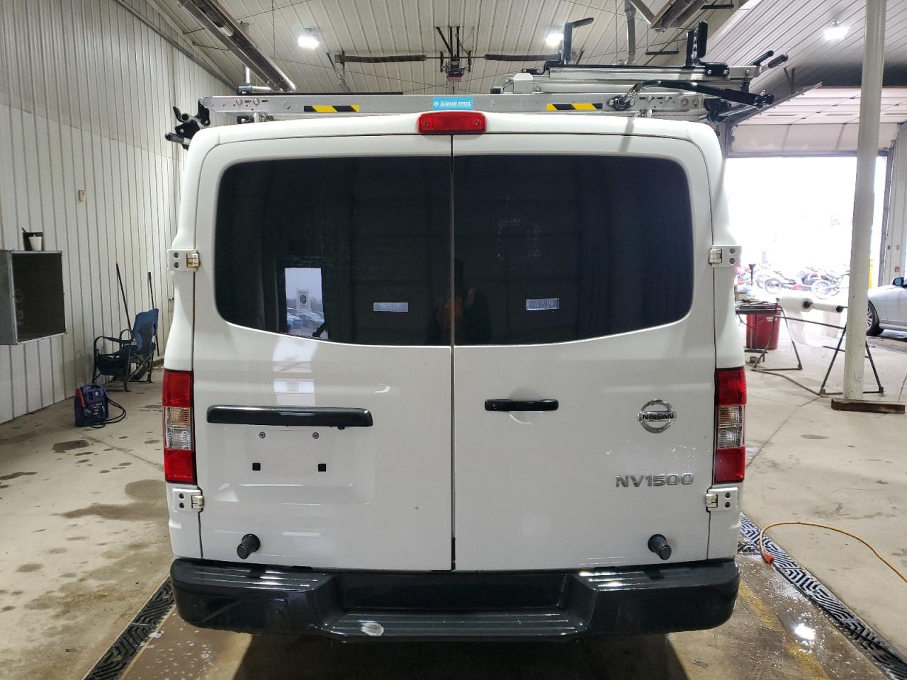 2017 Nissan NV - Image 6
