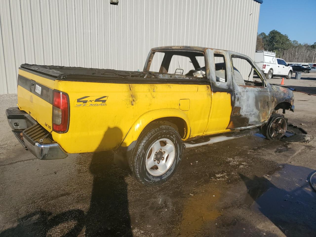 2000 Nissan Navara (Frontier) - Image 3
