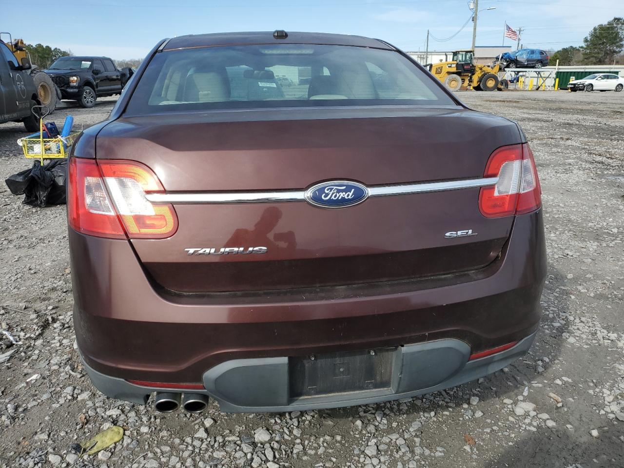 2010 Ford Taurus - Image 6